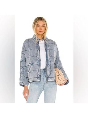 Forever 21 Plush Quilted Jacket in Light Gray